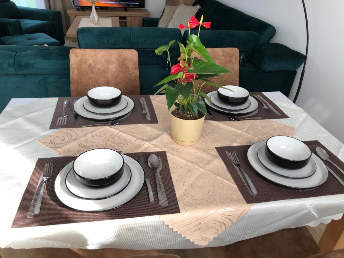 Tatra Billetee Apartman S Luxusnym Vyhladom Na Vysoketatry A Sukromnym Wellness Poprad Zewnętrze zdjęcie
