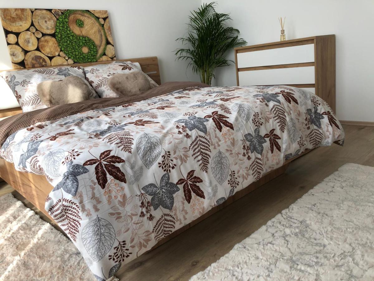 Tatra Billetee Apartman S Luxusnym Vyhladom Na Vysoketatry A Sukromnym Wellness Poprad Zewnętrze zdjęcie