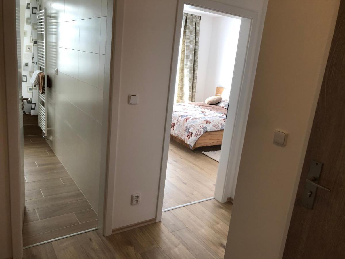 Tatra Billetee Apartman S Luxusnym Vyhladom Na Vysoketatry A Sukromnym Wellness Poprad Zewnętrze zdjęcie